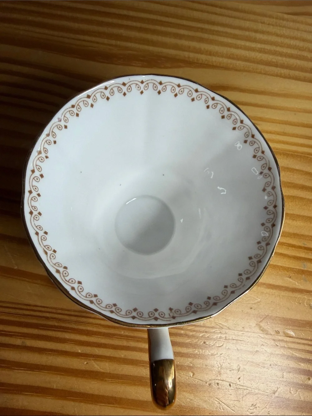Vintage Tuscan Fine Bone China Teacup & Saucer Set - Charmaine Pattern D1152